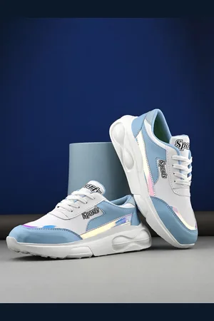 MAGNOLIA Women Sneakers