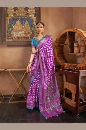 AVANSHEE Ethnic Motifs Printed Zari Saree with Unstitched Blouse Piece.