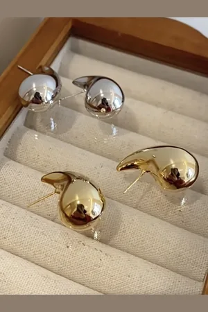FIMBUL Set Of 2 Teardrop Shaped Drop Earrings