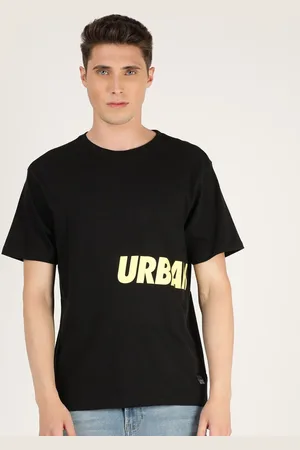 Lee Men Black Typography Printed Applique T-shirt