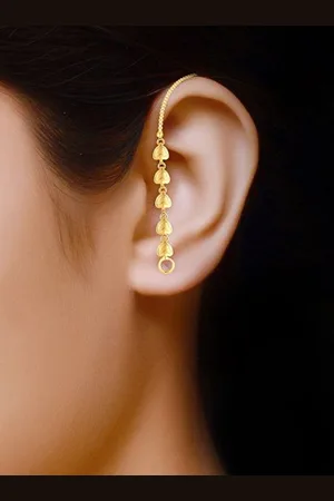 DIVASTRI Teardrop Shaped Ear Cuff Earrings
