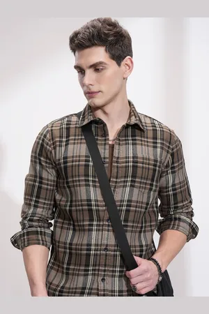 Highlander Men Slim Fit Opaque Checked Casual Shirt