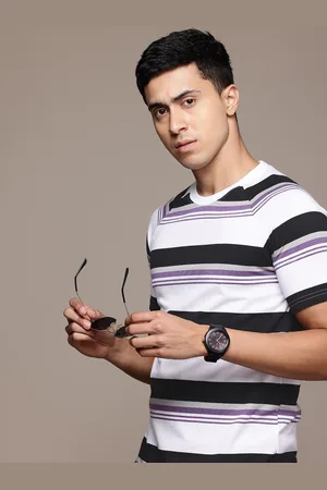 Roadster The Lifestyle Co. Men Striped Relaxed Fit T-shirt