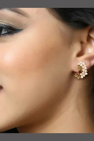 DIVASTRI Contemporary Studs Earrings