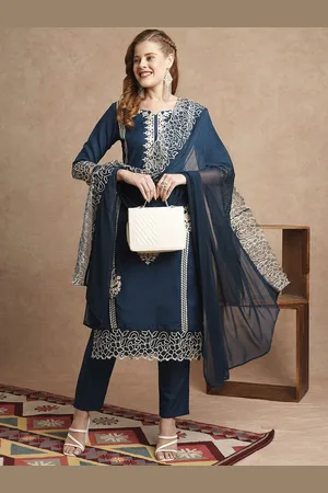 DIVASTRI Floral Embroidered Notch Neck Straight Kurta With Trousers And Dupatta