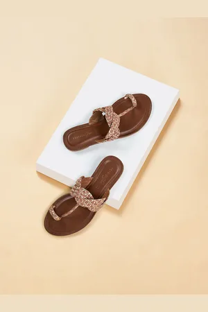 Pantaloons Women Ethnic One Toe Flats