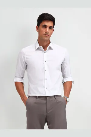 Arrow Men Manhattan Spread Collar Solid Cotton Slim Fit Casual Shirt