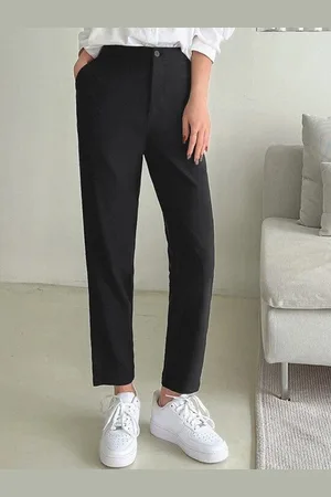 Chemistry Women Relaxed Loose Fit High-Rise Trousers