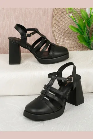 Flat n Heels Women Ankle Loop Block Sandals