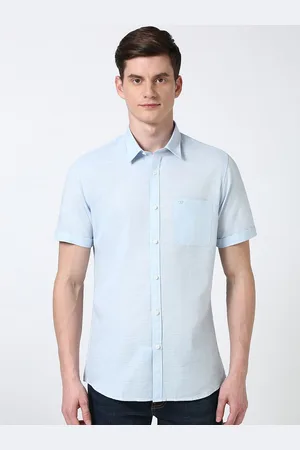 Peter England Men Spread Collar Solid Cotton Slim Fit Casual Shirt