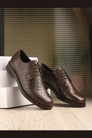 CARLO ROMANO Men Textured Formal Derbys
