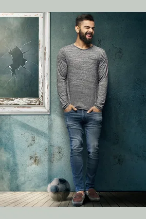 WROGN Men Grey Melange Self Design Welt Pocket T-shirt