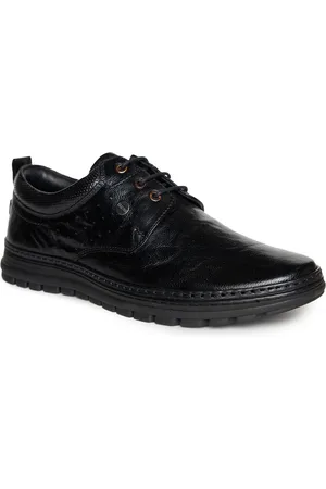 Buckaroo Men Textured Leather Derbys