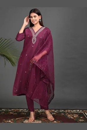 Goldstroms Women Ethnic Motifs Embroidered Regular Sequinned Kurta with Trousers & With Dupatta