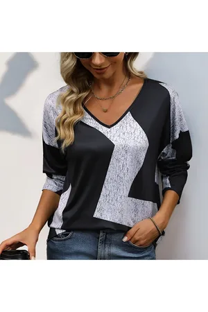 HERE&NOW Women V-Neck Pockets T-shirt