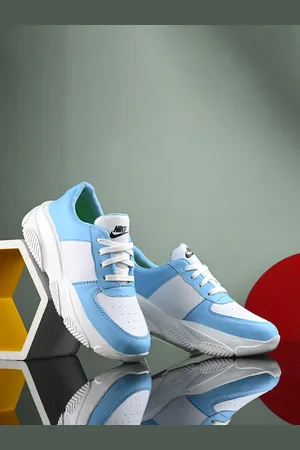 MAGNOLIA Women Sneakers