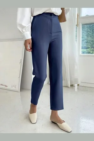 Chemistry Women Relaxed Loose Fit High-Rise Trousers