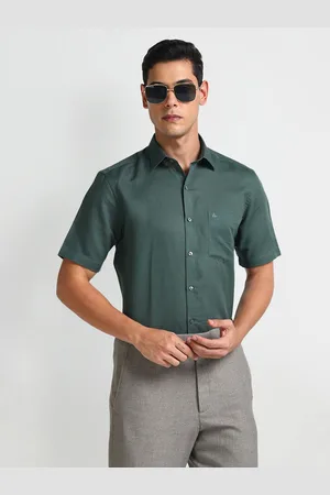 Arrow Classic Fit Spread Collar Short Sleeves Formal Shirt