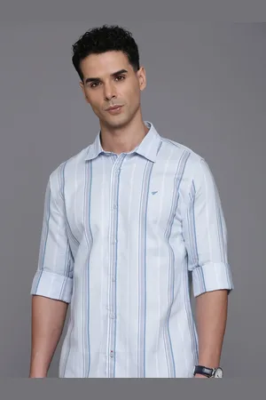 Invictus Men Standard Slim Fit Opaque Striped Casual Shirt