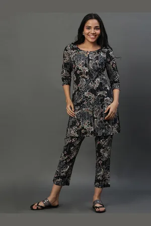 AURELIA Ethnic Motifs Keyhole Neck Straight Pure Cotton Kurta With Trouser