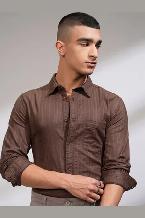 Highlander Men Slim Fit Opaque Striped Casual Shirt