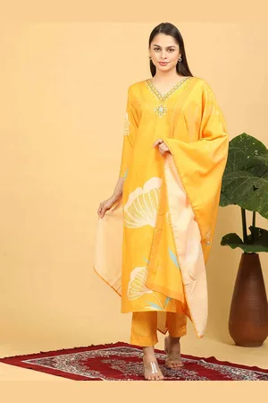Goldstroms Women Floral Printed Regular Linen Kurta with Trousers & With Dupatta