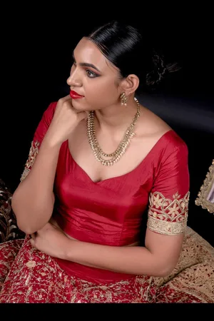 Alberre Odette Gold-Plated Kundan Studded & Beaded Necklace & Earrings
