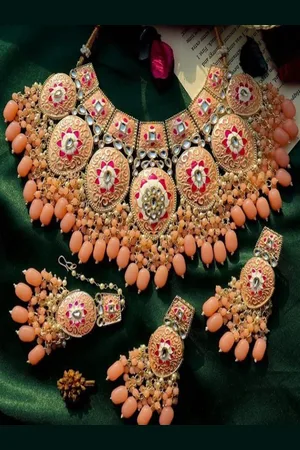 EVY Artificial Stones Studded & Beaded Meenakari Necklace With Earrrings & Maang Tika