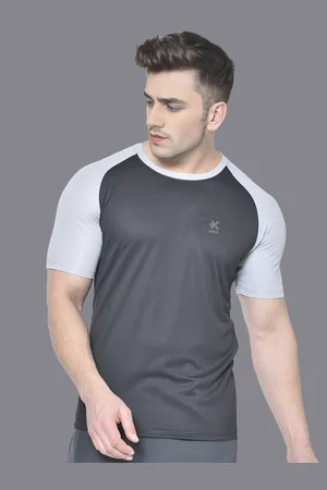 HRX Men Colourblocked Round Neck T-shirt