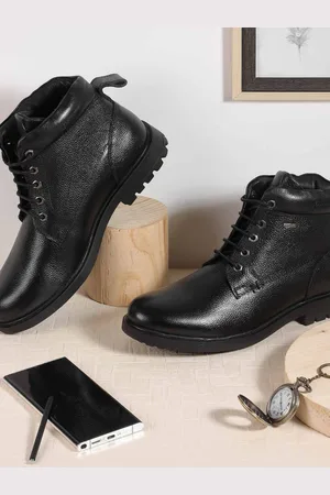 Metro Men Mid-Top Lace-Up Boots