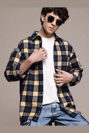 Roadster The Lifestyle Co. Men Relaxed Fit Checked Pure Cotton Casual Shirt