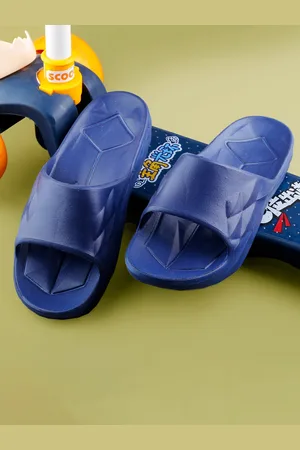 Kraasa Women Textured Sliders