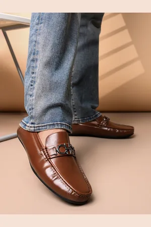 Mast & Harbour Men Solid Lightweight Loafers