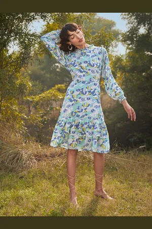 Crimsoune Club Women Blue & White Floral Midi Dress