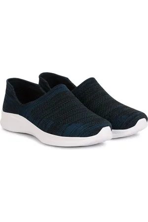 Kraasa Women Woven Design Slip-On Sneakers
