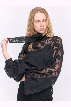 COVER STORY Women Floral Printed Tie-Up Neck Top