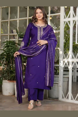 Navlik Women Ethnic Motifs Embroidered Regular Kurta with Trousers & With Dupatta