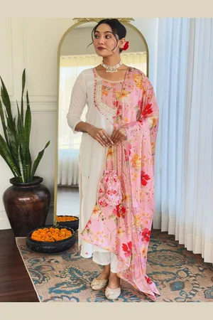 Navlik Women Embroidered Regular Kurta with Trousers & With Dupatta
