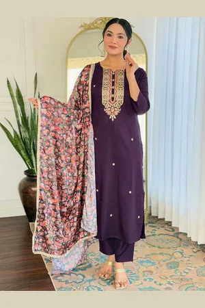 Navlik Women Embroidered Regular Kurta with Trousers & With Dupatta