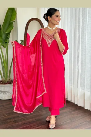 Navlik Women Embroidered Regular Sequinned Kurta with Trousers & With Dupatta
