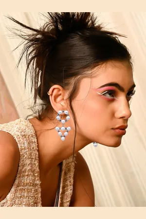 Alberre Odette White Classic Drop Earrings