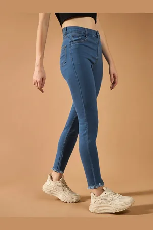 DOLCE CRUDO Women Skinny Fit High-Rise Stretchable Cropped Denim jeans