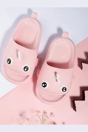 PASSION PETALS Girls Shark Style Embossed Sliders