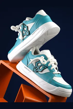 Kraasa Men Colourblocked Round Toe Sneakers