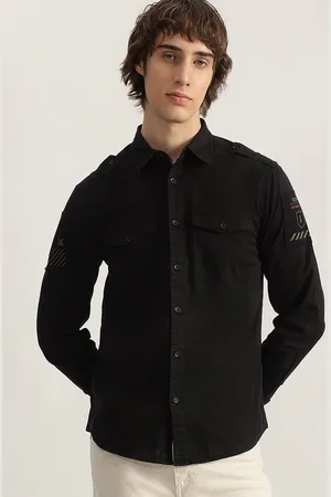 ICONIC Men Spread Collar Solid Cotton Casual Shirt