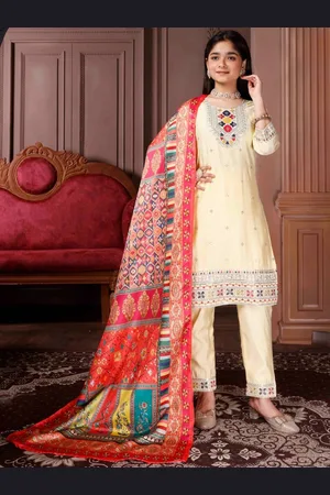 BAESD Girls Ethnic Motifs Embroidered Kurta With Pyjamas & Dupatta