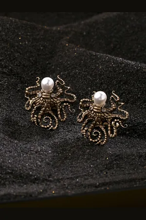 COSA NOSTRAA Gunmetal-Toned & Off White Octopus Pearl Quirky Cufflink