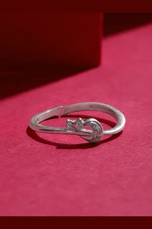 Unniyarcha Women Stones-Studded Finger Ring