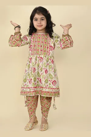 LIL PITAARA Girls Floral Printed Regular Gotta Patti Pure Cotton Kurta With Dhoti Pants