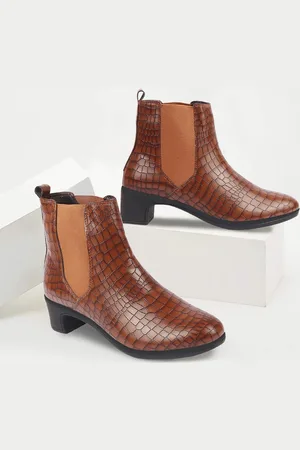 FAUSTO Women Textured Heeled Chelsea Boots